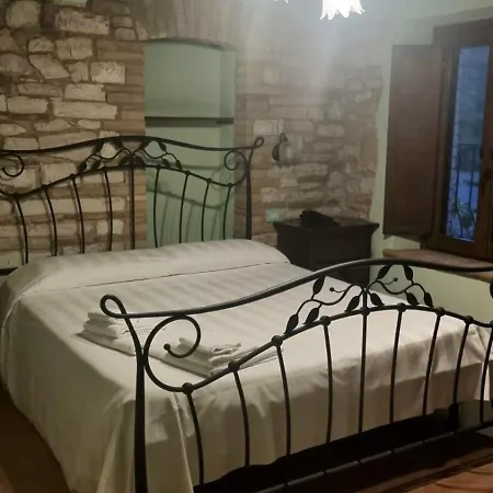 Il Casale Società Agricola Semplice Di Barattini Pascucci Doriana E C Pergola