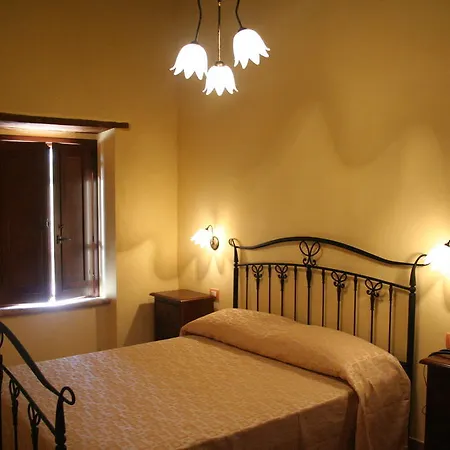 Alloggio per agriturismo Il Casale Società Agricola Semplice Di Barattini Pascucci Doriana E C Pergola