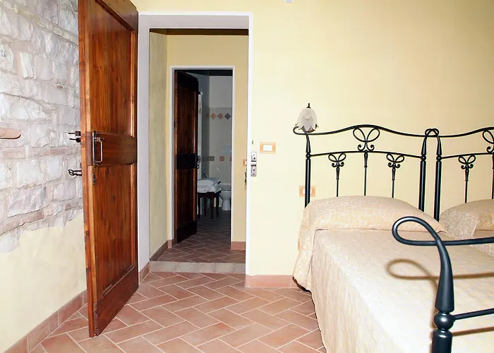 Alloggio per agriturismo Il Casale Società Agricola Semplice Di Barattini Pascucci Doriana E C Pergola